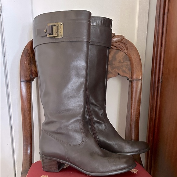 Tahari Dark Brown Heeled Boots with Buckle sz 8 - Picture 1 of 11